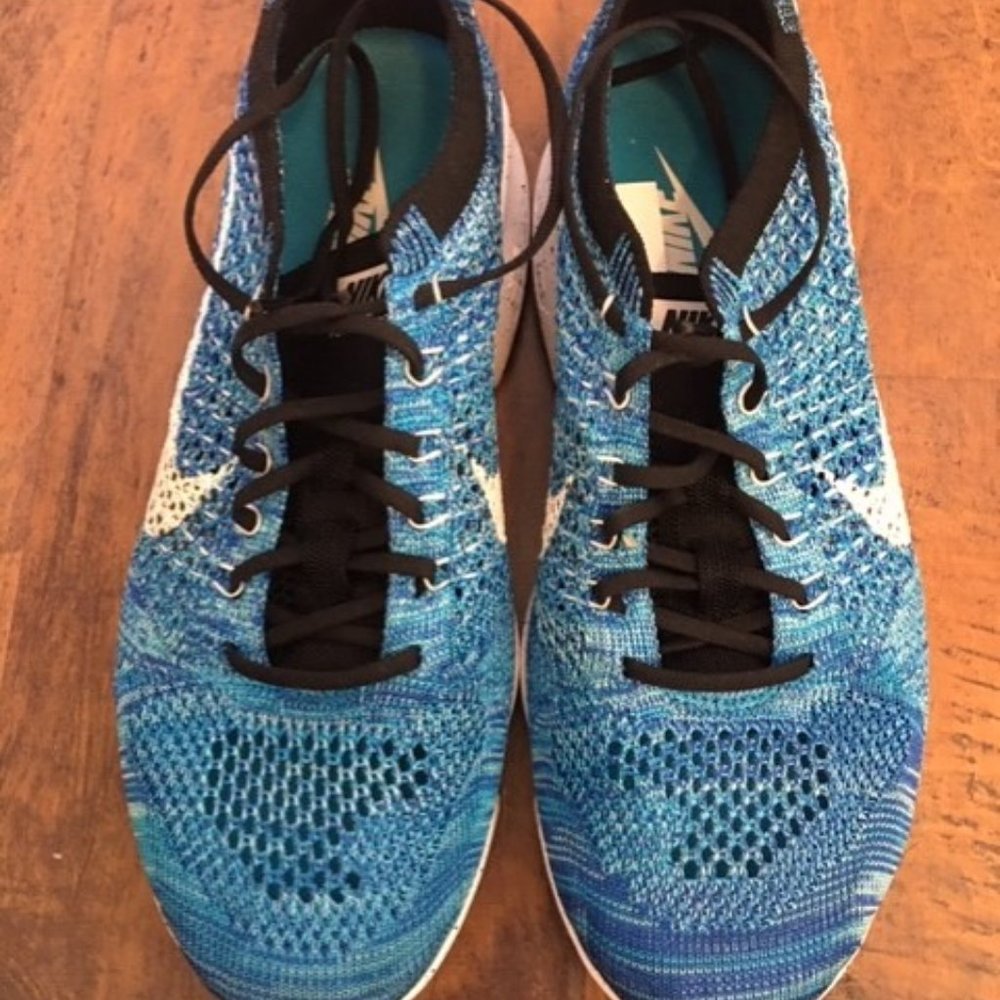 Nike Knit 8.5 Womens Tennis Shoe